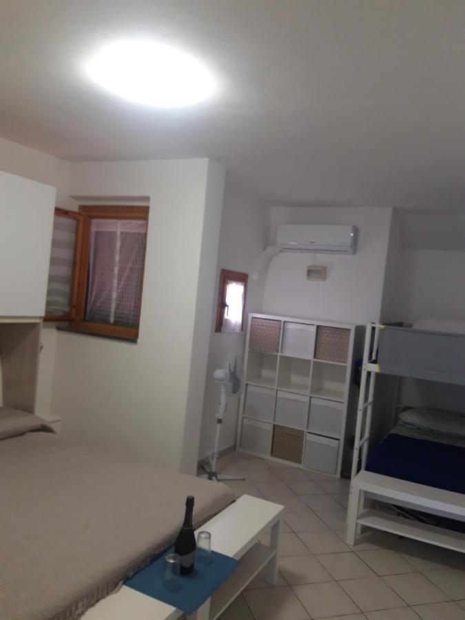 Nisporto Appartamento 100 Mt Dal Mare E Piscina ภายนอก รูปภาพ